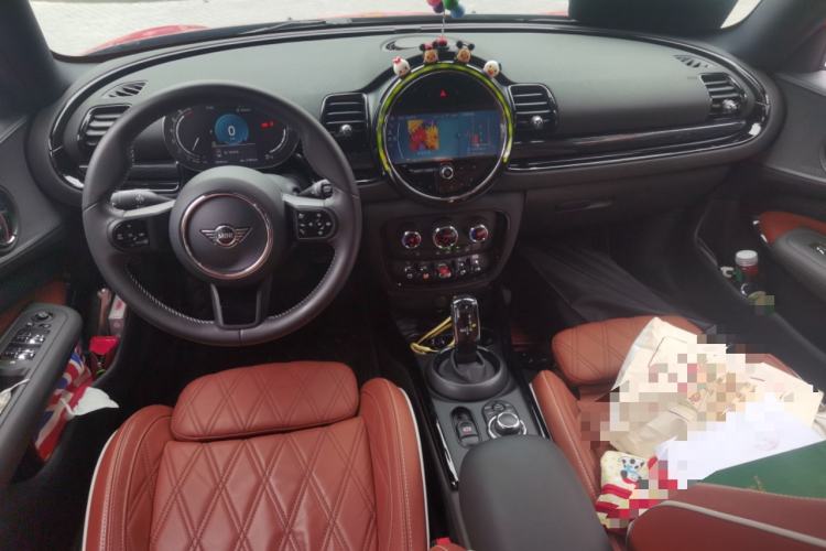 Used MINI Clubman 2022 Facelift 1.5T COOPER Connoisseur Center Console