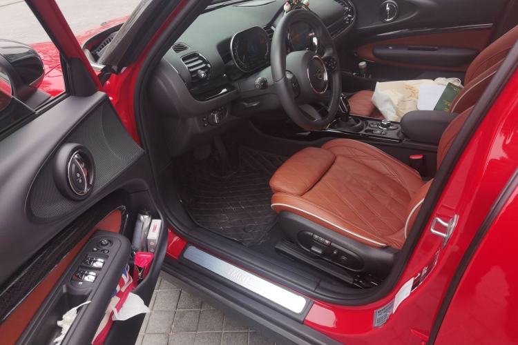 Used MINI Clubman 2022 Facelift 1.5T COOPER Connoisseur Driver Seat