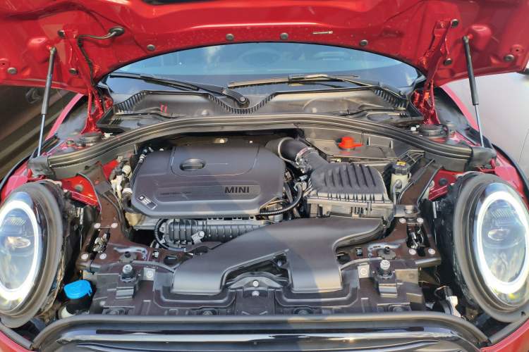 Used MINI Clubman 2022 Facelift 1.5T COOPER Connoisseur Engine Bay
