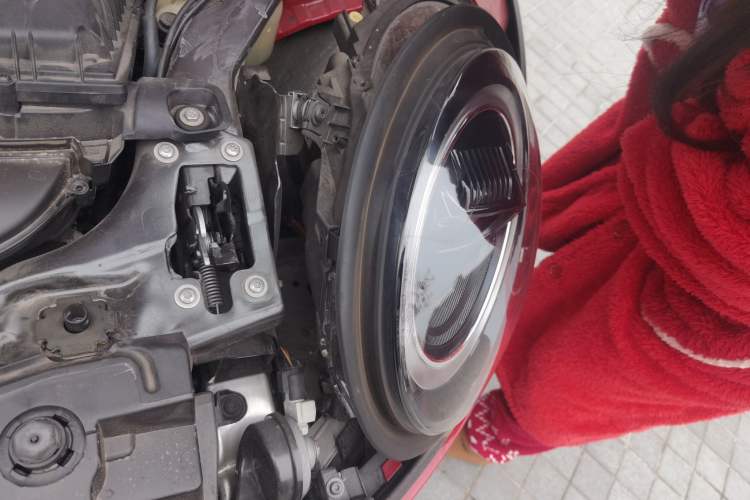 Used MINI Clubman 2022 Facelift 1.5T COOPER Connoisseur Engine Bay Left