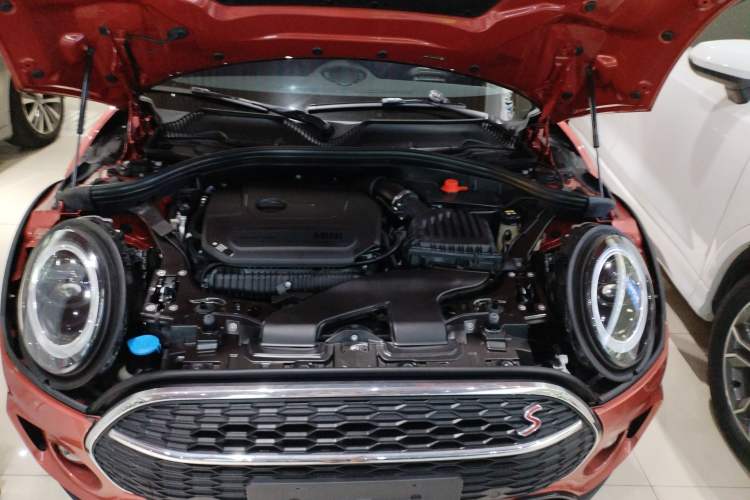 Used MINI Clubman 2022 Updated 2.0T COOPER S Engine Bay