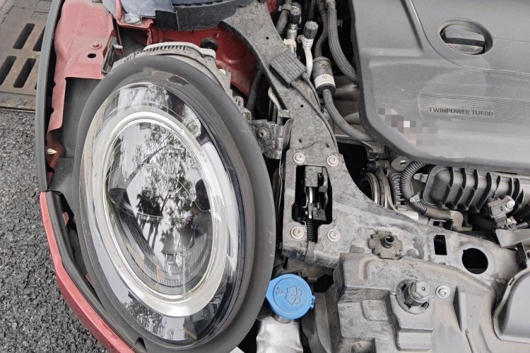 Used MINI Clubman 2022 1.5T COOPER Engine Bay Right