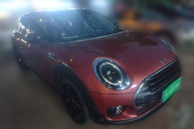 Used MINI Clubman 2022 Updated 1.5T COOPER Front Right 45 Deg