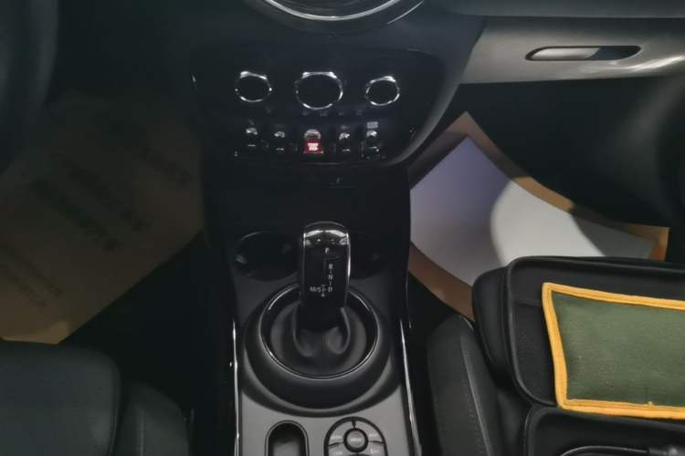 Used MINI Clubman 2022 Updated 1.5T COOPER Gear Lever