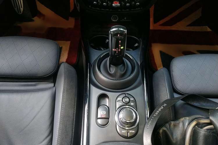 Used MINI Clubman 2022 1.5T COOPER Connoisseur Gear Lever