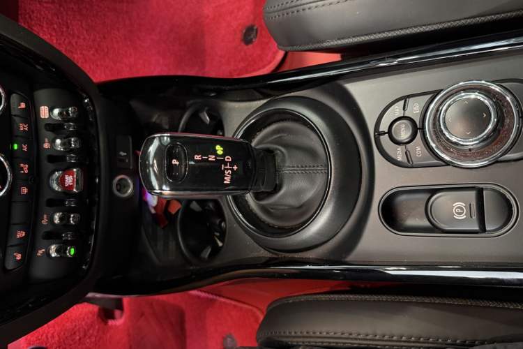Used MINI Clubman 2022 Updated 2.0T COOPER S Interior 1