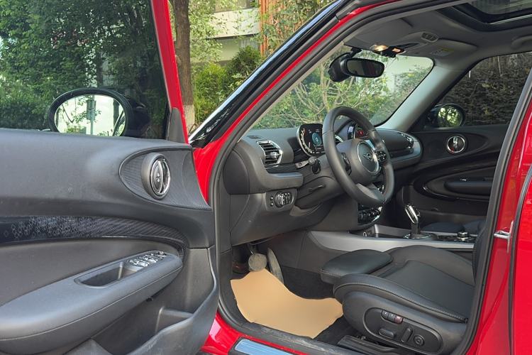 Used MINI Clubman 2022 1.5T COOPER Interior 1