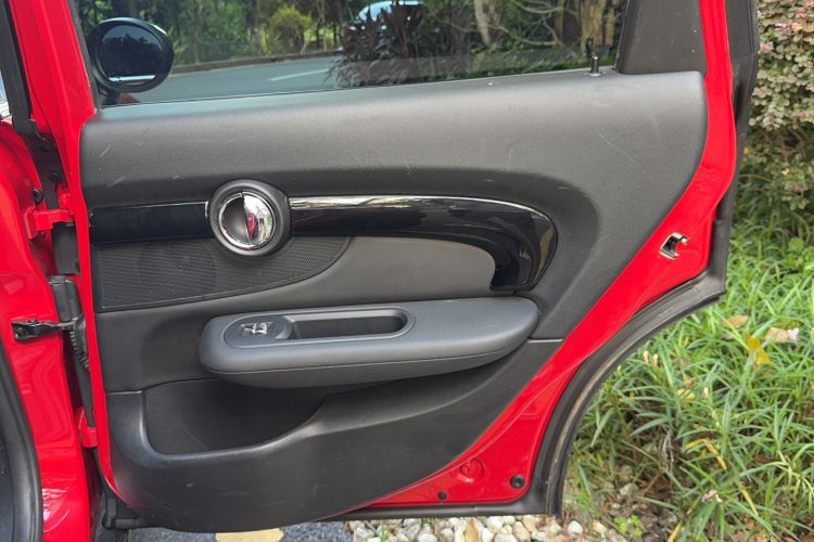 Used MINI Clubman 2022 1.5T COOPER Interior 13