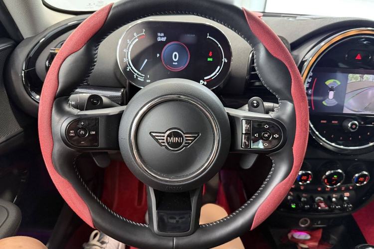 Used MINI Clubman 2022 Updated 2.0T COOPER S Interior 3
