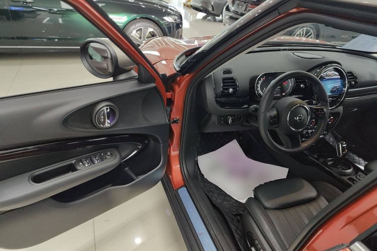 Used MINI Clubman 2022 Updated 2.0T COOPER S Interior 3
