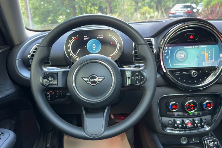 Used MINI Clubman 2022 1.5T COOPER Interior 3