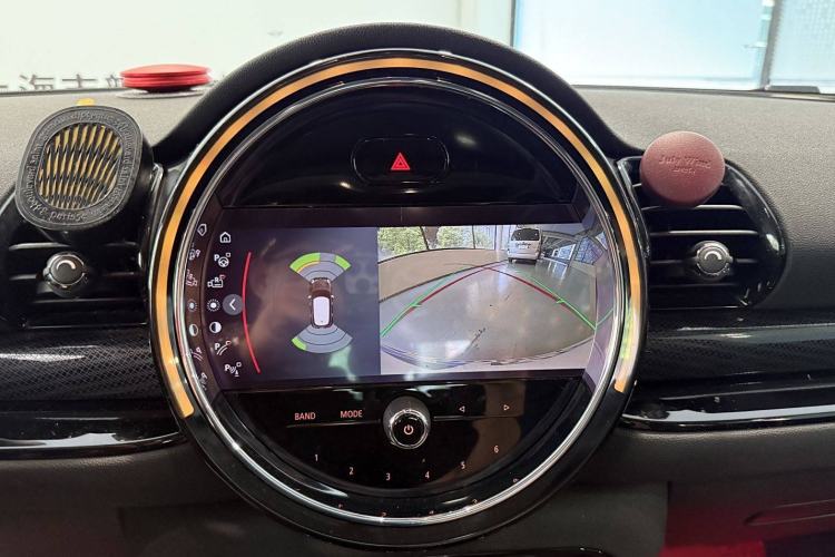 Used MINI Clubman 2022 Updated 2.0T COOPER S Interior 4