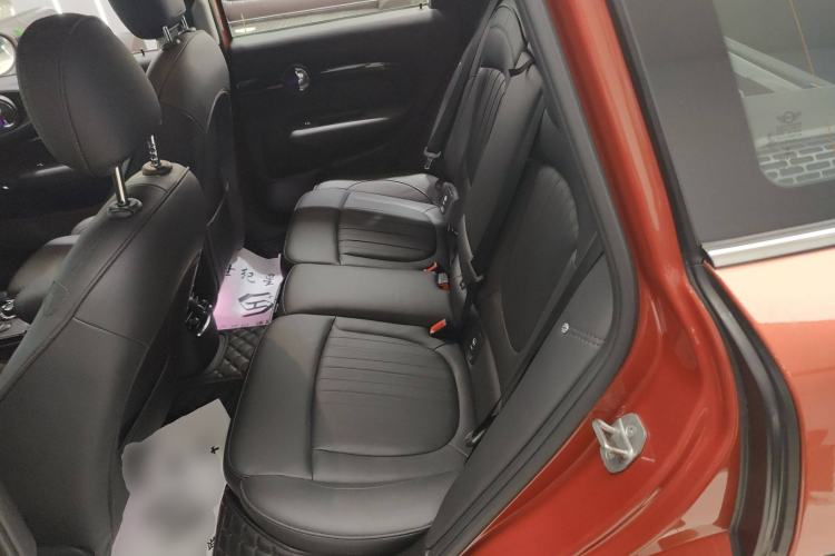 Used MINI Clubman 2022 Updated 2.0T COOPER S Interior 4