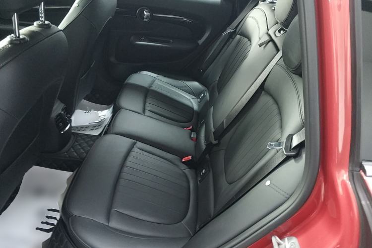 Used MINI Clubman 2022 Updated 2.0T COOPER S Interior 4