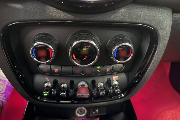 Used MINI Clubman 2022 Updated 2.0T COOPER S Interior 5