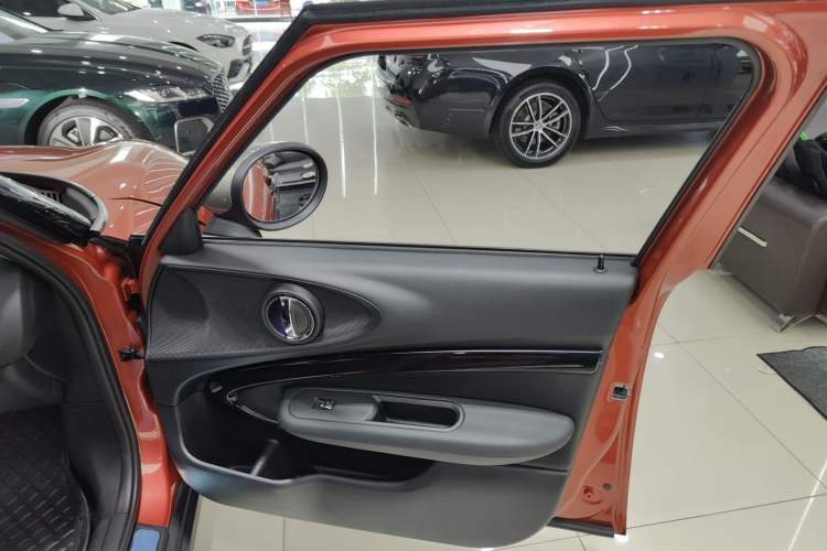 Used MINI Clubman 2022 Updated 2.0T COOPER S Interior 5