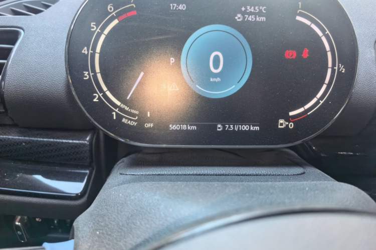 Used MINI Clubman 2022 2.0T COOPER S Odometer Close Up