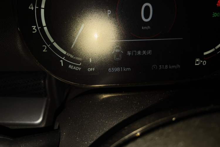 Used MINI Clubman 2022 1.5T COOPER Odometer Close Up