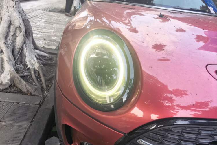 Used MINI Clubman 2022 2.0T COOPER S Right Front Headlight