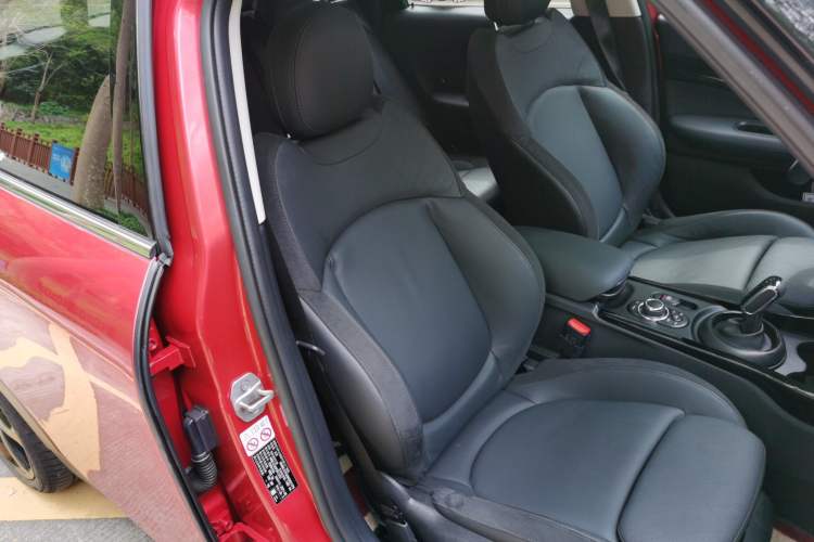 Used MINI Clubman 2022 1.5T COOPER Connoisseur Right Front Seat