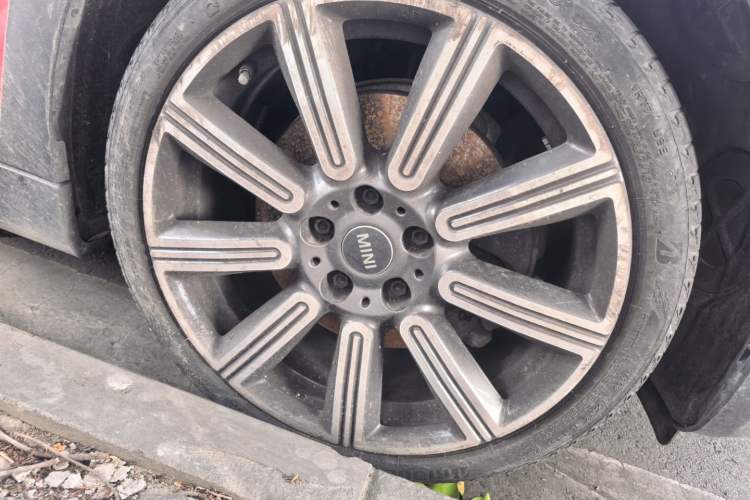 Used MINI Clubman 2022 2.0T COOPER S Right Front Wheel Hub