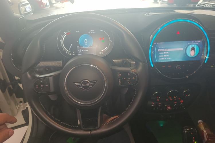 Used MINI Clubman 2022 2.0T COOPER S Center Console