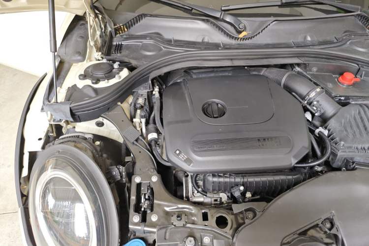 Used MINI Clubman 2022 1.5T ONE Engine Bay Right