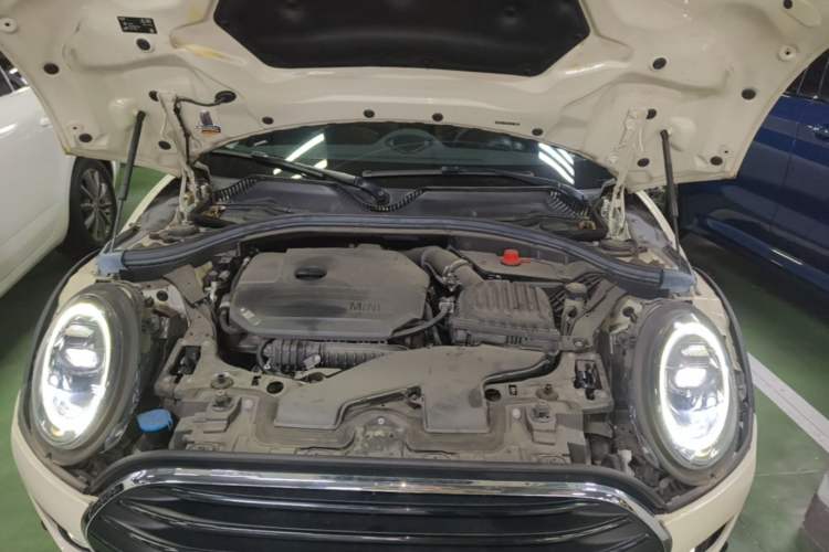Used MINI Clubman 2022 1.5T ONE Engine Bay