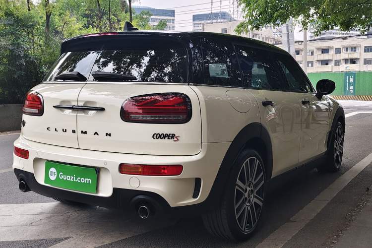 Used MINI Clubman 2022 2.0T COOPER S Exterior 4