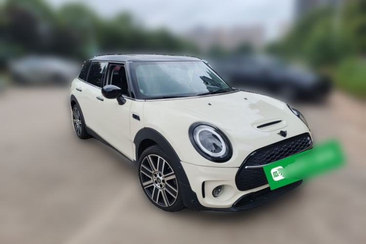 Used MINI Clubman 2022 2.0T COOPER S Front Right 45 Deg