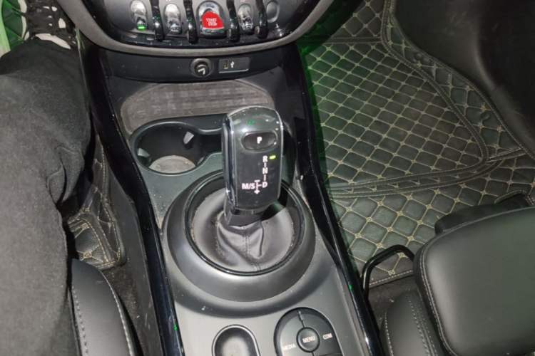 Used MINI Clubman 2022 1.5T ONE Gear Lever