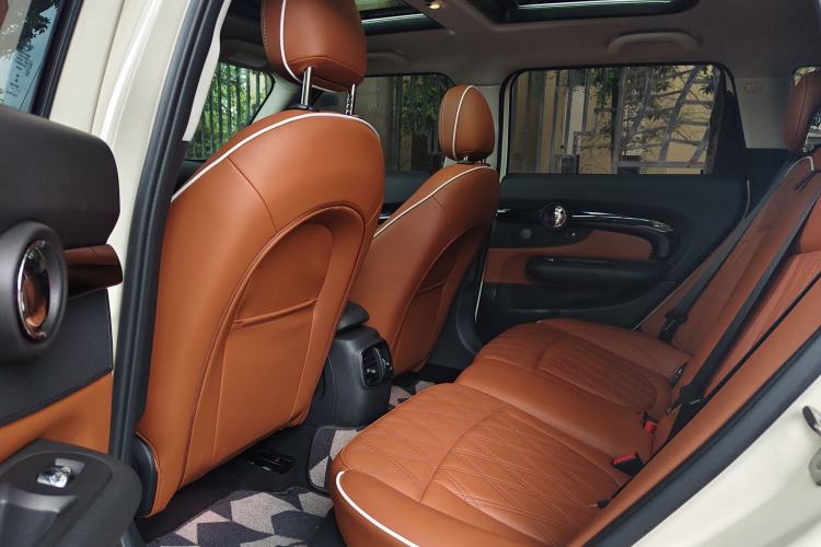Used MINI Clubman 2022 2.0T COOPER S Interior 4