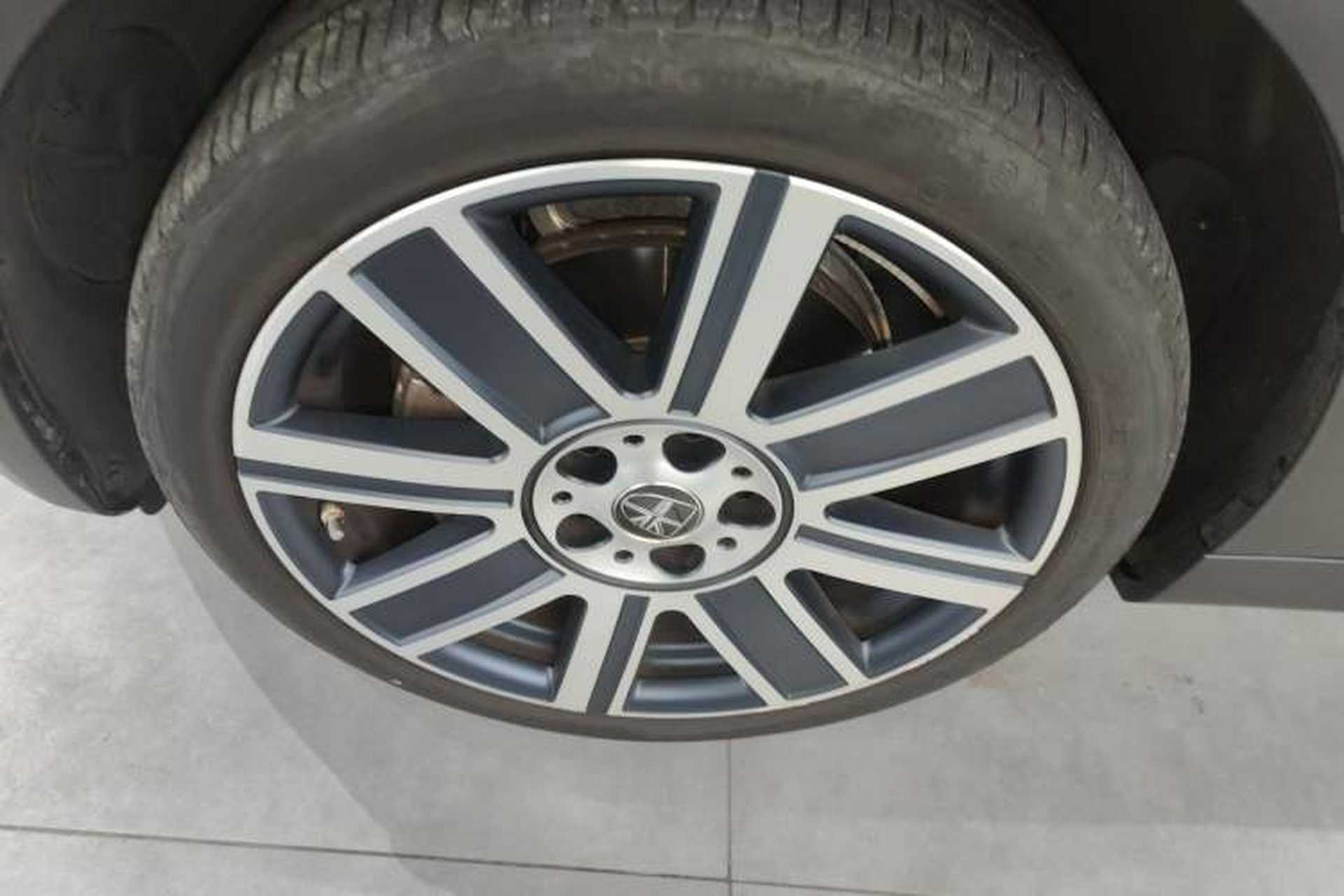 Used MINI Clubman 2022 2.0T COOPER S Left Front Wheel Hub