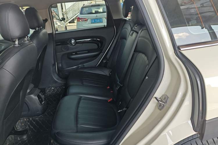 Used MINI Clubman 2022 Updated 2.0T COOPER S Left Rear Seat