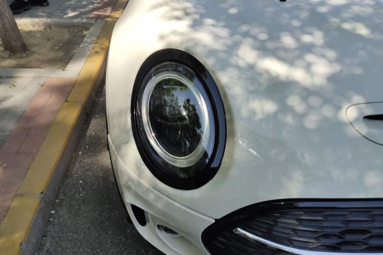 Used MINI Clubman 2022 Updated 2.0T COOPER S Right Front Headlight