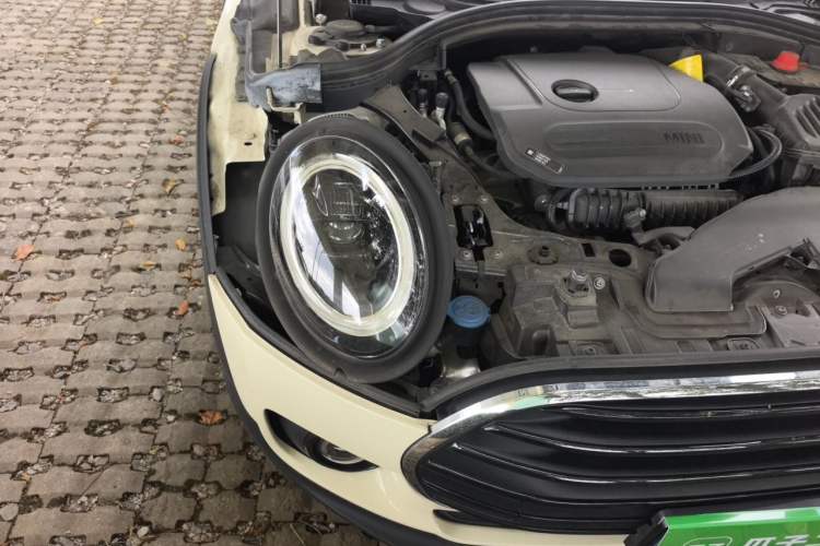 Used MINI Clubman 2022 Updated 1.5T COOPER Right Front Headlight