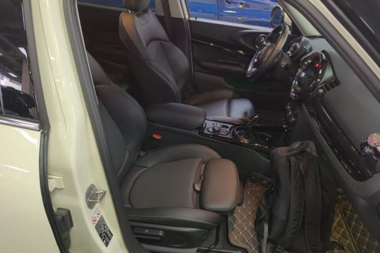 Used MINI Clubman 2022 1.5T ONE Right Front Seat