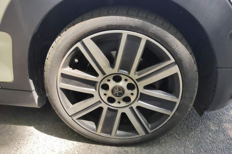 Used MINI Clubman 2022 Updated 2.0T COOPER S Right Front Wheel Hub