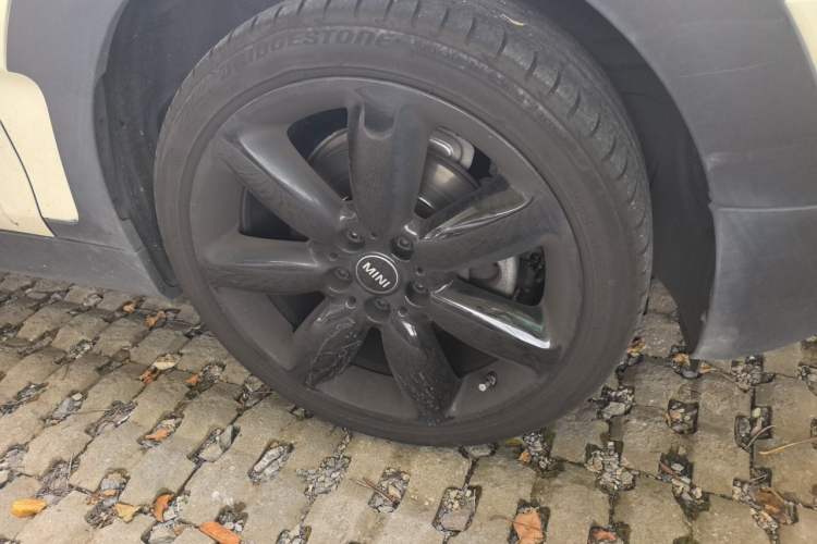 Used MINI Clubman 2022 Updated 1.5T COOPER Right Front Wheel Hub