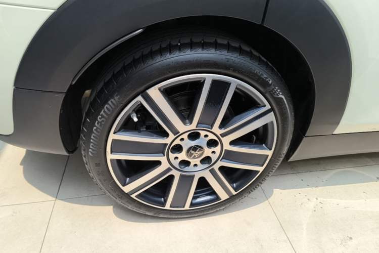 Used MINI Clubman 2022 2.0T COOPER S Right Rear Wheel Hub