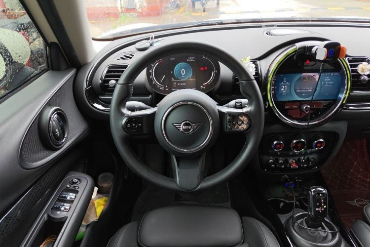 Used MINI Clubman 2022 Updated 1.5T COOPER Steering Wheel