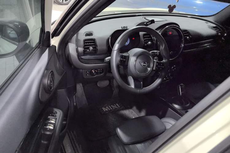 Used MINI Clubman 2022 Updated 2.0T COOPER S Driver Seat