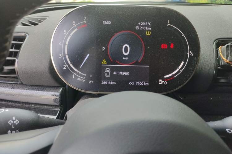 Used MINI Clubman 2022 1.5T COOPER Connoisseur Odometer Close Up