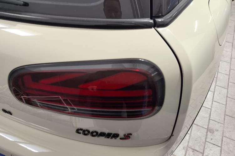 Used MINI Clubman 2022 Updated 2.0T COOPER S Right Rear Taillight
