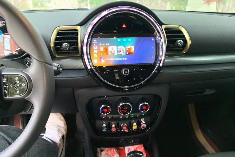 Used MINI Clubman 2023 2.0T COOPER S Free Spirit Special Edition Audio And AC Panel