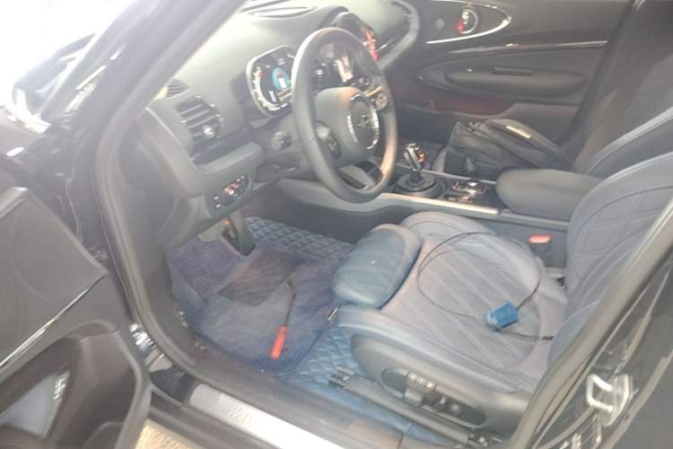 Used MINI Clubman 2023 2.0T COOPER S Connoisseur Driver Seat