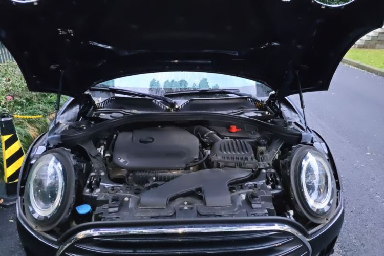 Used MINI Clubman 2023 1.5T COOPER Connoisseur Engine Bay