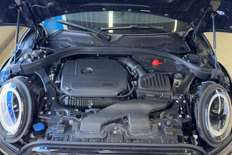 Used MINI Clubman 2023 Revised 2.0T COOPER S Connoisseur Engine Bay