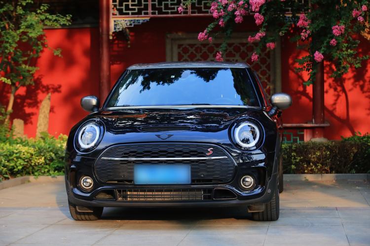 Used MINI Clubman 2023 Revised 2.0T COOPER S Connoisseur Front