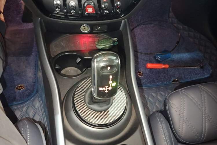 Used MINI Clubman 2023 2.0T COOPER S Connoisseur Gear Lever
